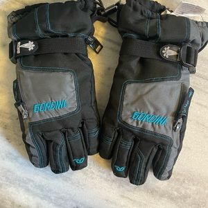 Children’s cold weather gloves
